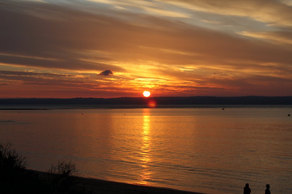 Sunset at Ventnor beach by Rob Lee