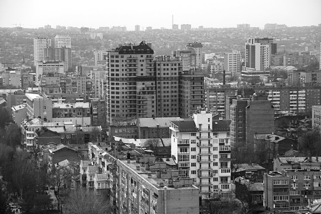 Вид с крыши дома на город & The view from the roof of a house on the city by ura777