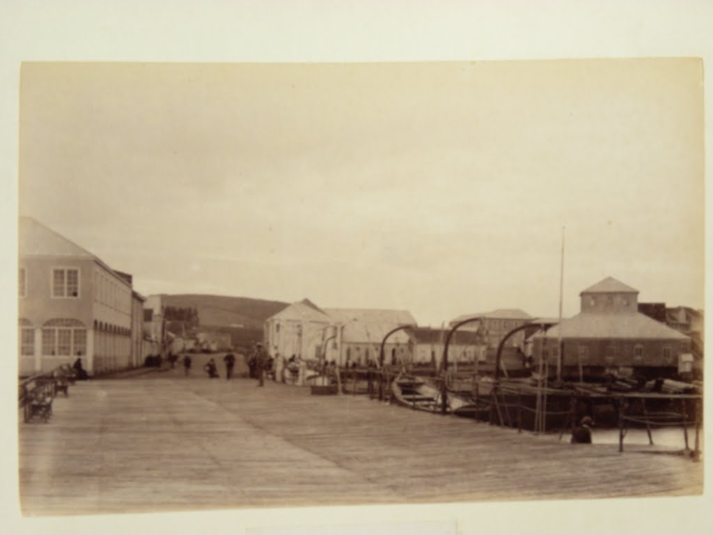 Muelle y calle Prat, 1893 by horacioparrague