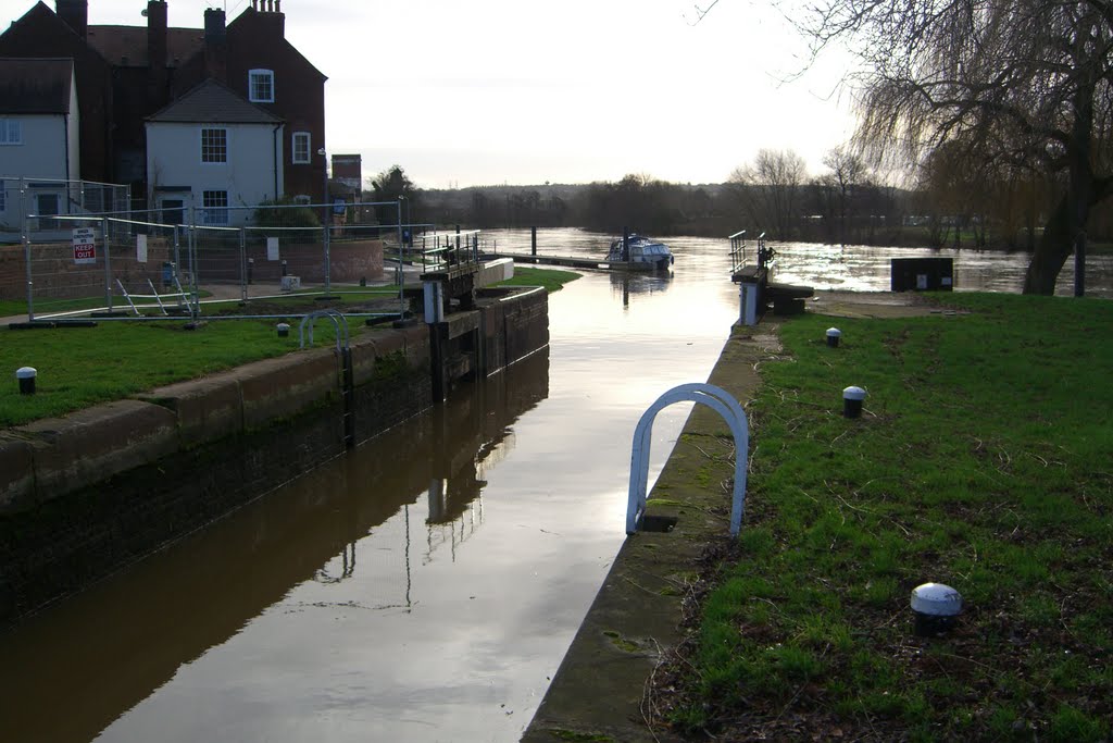 The Severn in Flood 2 by Chris Parkes