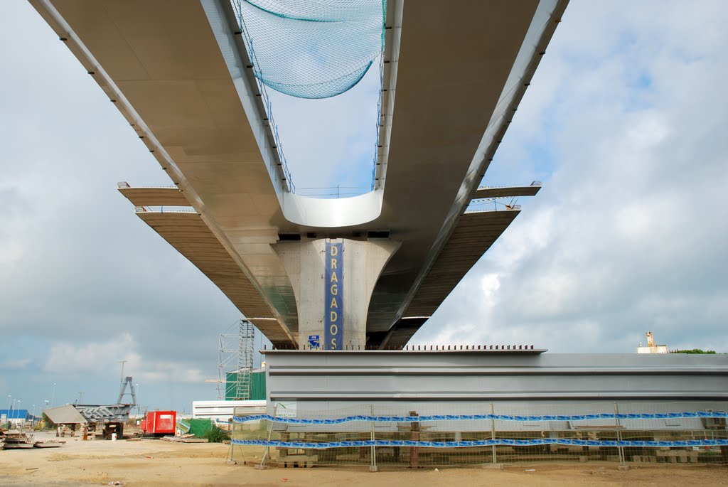 Construcción Vial del II Puente de Cádiz (La Pepa) Octubre 2010 by Manuel López Gutiérr…