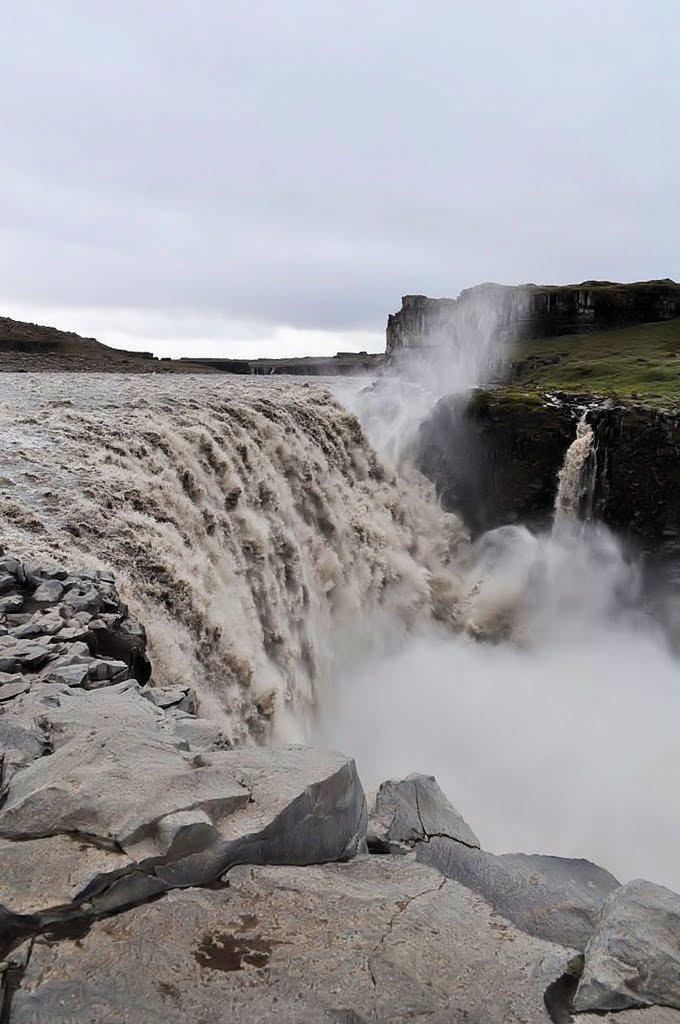 Dettifoss by Benoît CHIPAUX