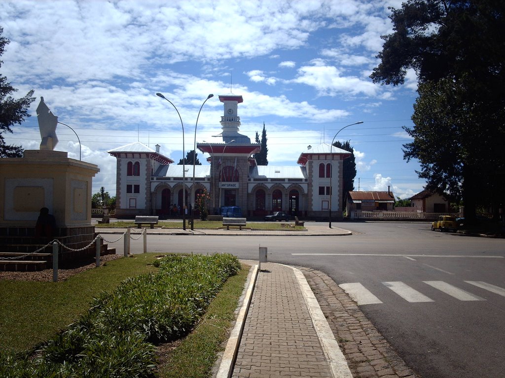 Antsirabe, la gare, 21 mars 2007 by jérémy pureur