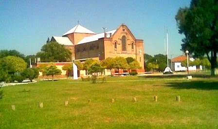 Vista del templo de Obispo Trejo by ale_trejo