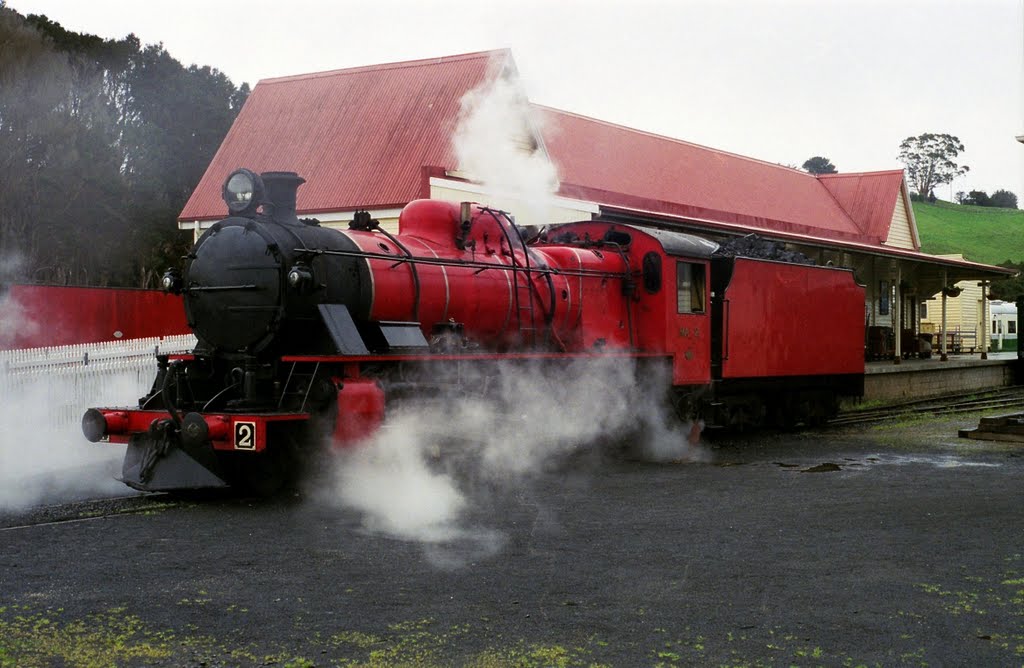 Don River Railway by Rob Lee