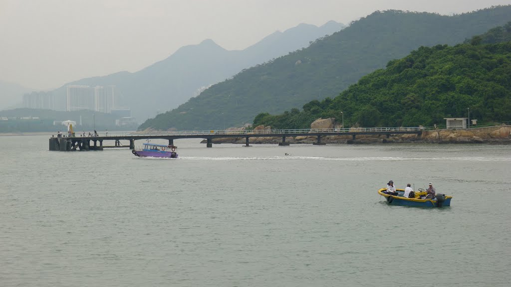 Pier at Sha Lo Wan by BigHead