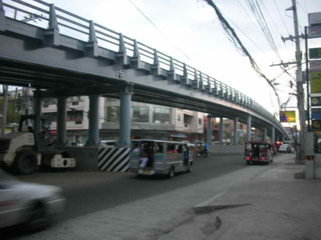 Jalandoni Flyover by masterjec