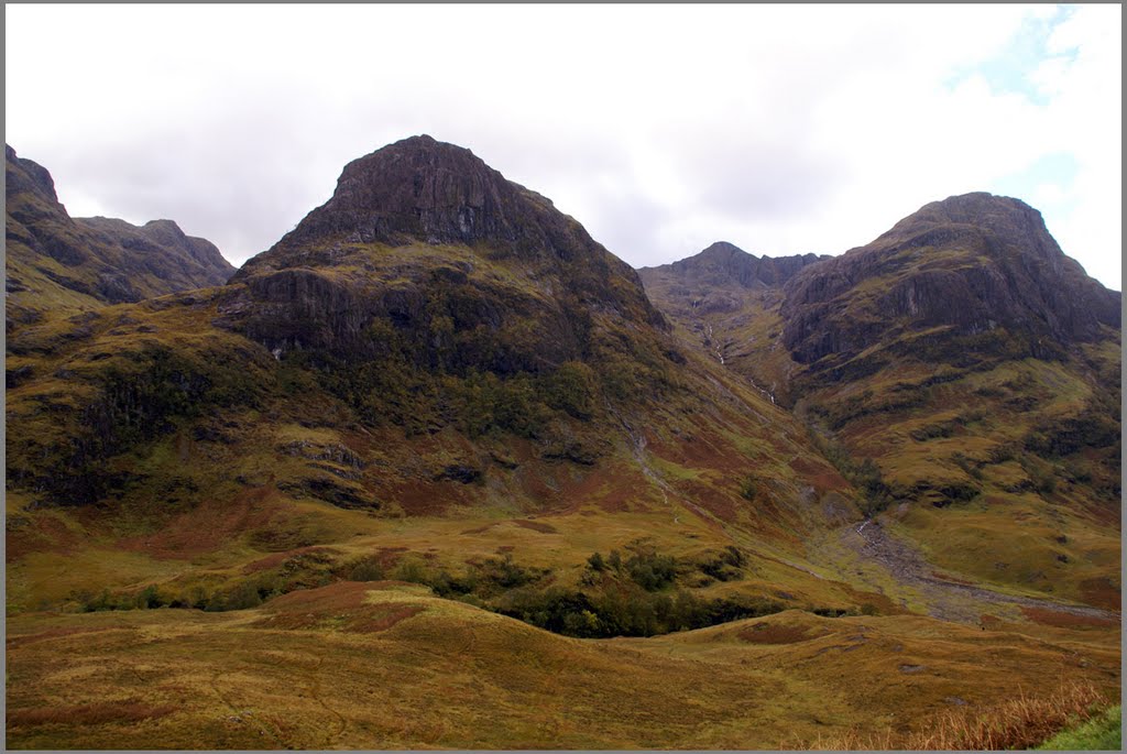 Glencoe, Scotland by gingerfoxy