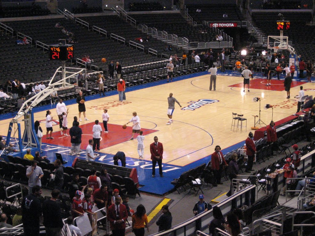 2007 Staples Center - Clippers vs Trail Blazers by Javier Segura