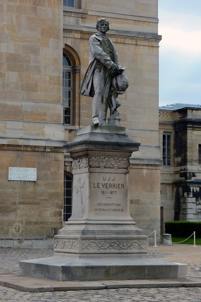 PARIS - Statue d'Urbain Le Verrier by 59jacky