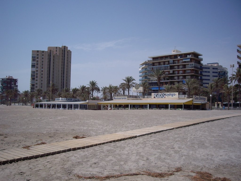 Restaurantes Casa Domingo y Casa Julio. Playa San Juan by Sangros