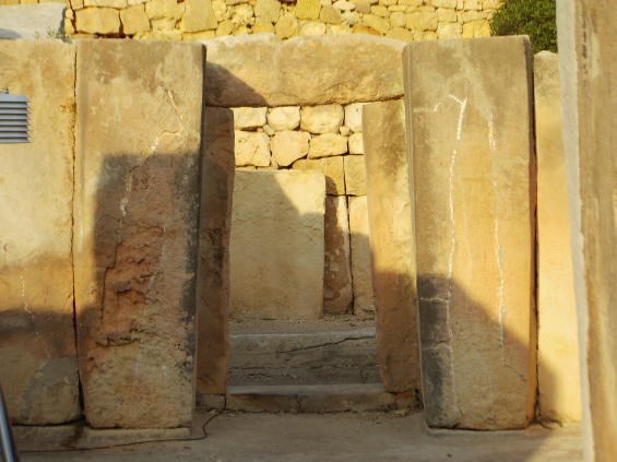 Tarxien Temples by joemuscat