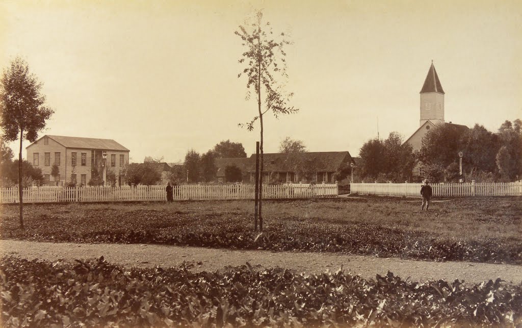 Osorno, Plaza de Armas, costado Norte, 1893 by horacioparrague