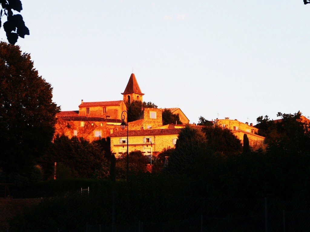 Sunset on Mirabel-les-Baronnies by alxiskaff