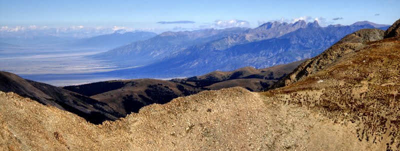 Mount Lindsay looking north by Pat Plampin