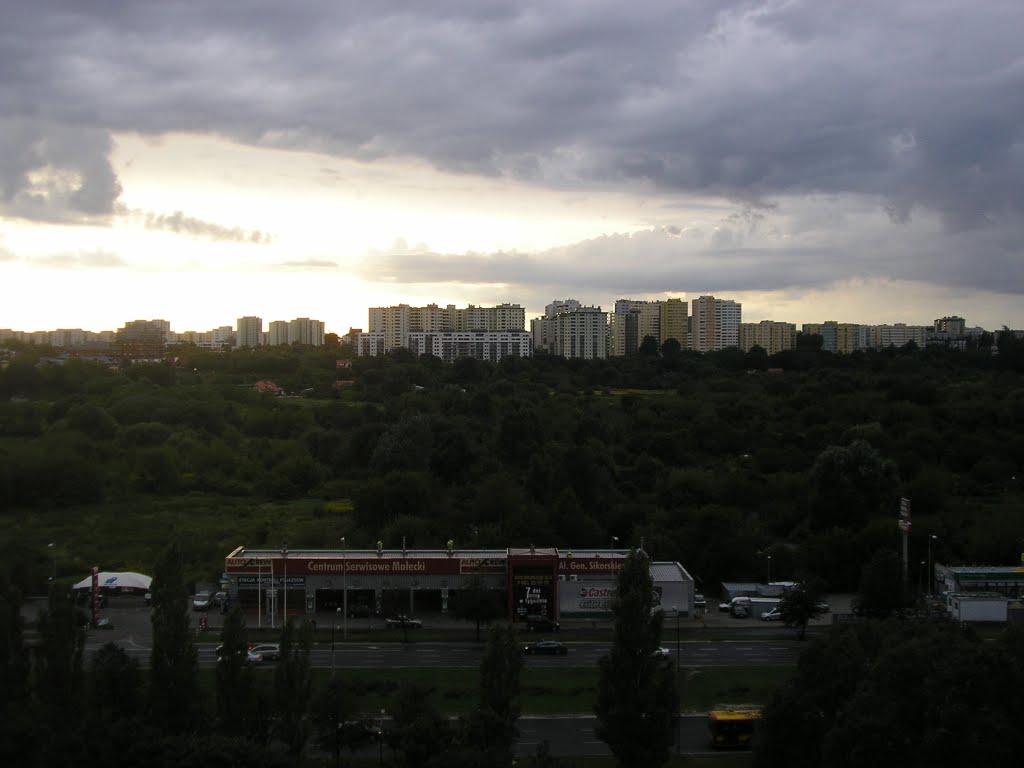 Warsaw - before thunderstorm by robert-PL