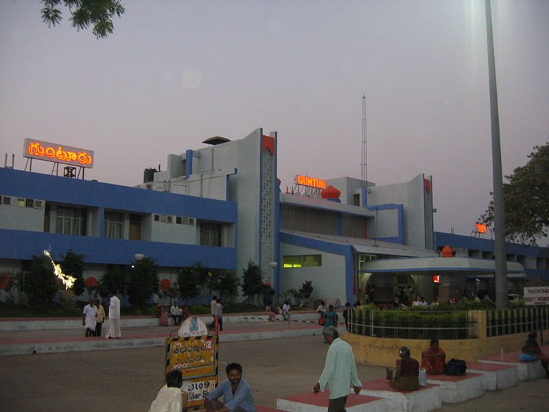 Guntur Railway Station by kkpraveen