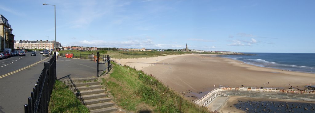 Longsands Panorama @ Tynemouth by guide paul