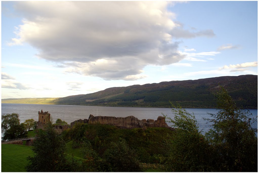 Urquhart Castle, Loch Ness, Scotland by gingerfoxy