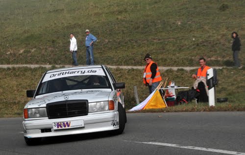 Jochpass Memorial 2010 Mercedes beim Drift durch die Kurve by erlebnis-foto.de