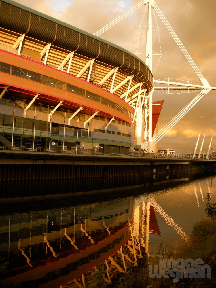 Millenium Stadium, Cardiff by mimblemog