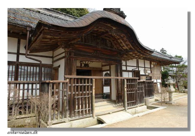 Kannonsho-ji in Oisu forest in Azuchi by ankernielsen