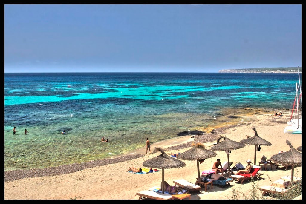 Platja de Migjorn, Illes Balears, Spain by P.Hernández