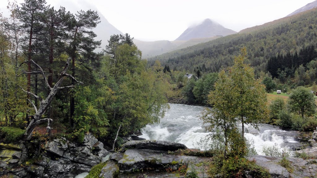 Gudbrandsjuvet waterfalls by Colin W