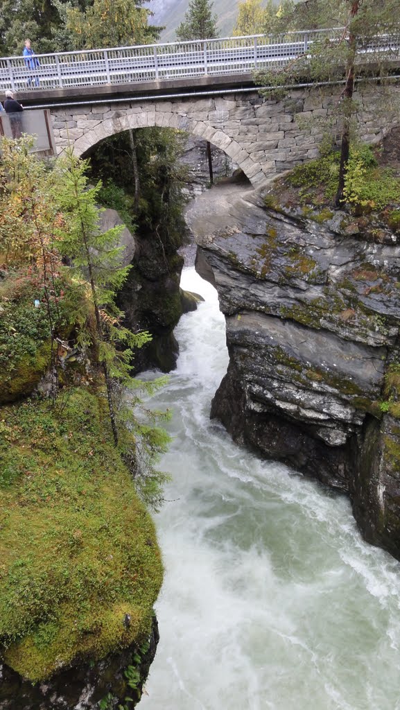 Gudbrandsjuvet waterfalls by Colin W