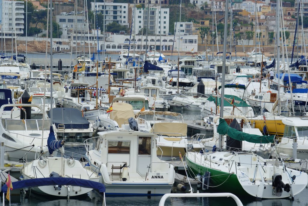 PORT DE SANT FELIU DE GUÍXOLS by ONLY REDI