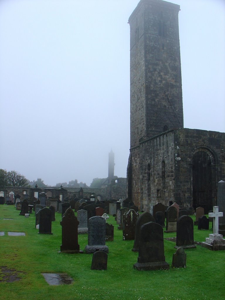 St. Andrews -Scotland by Luis Domingo