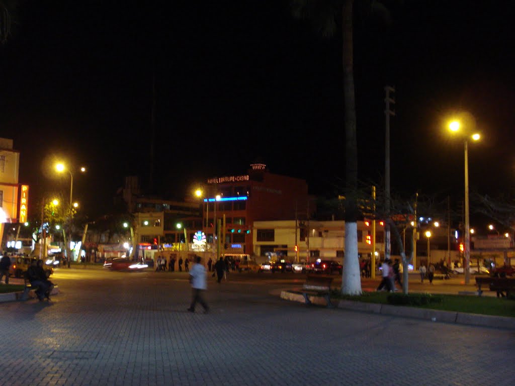 Casco urbano, Chimbote, Peru by Jr Garcia