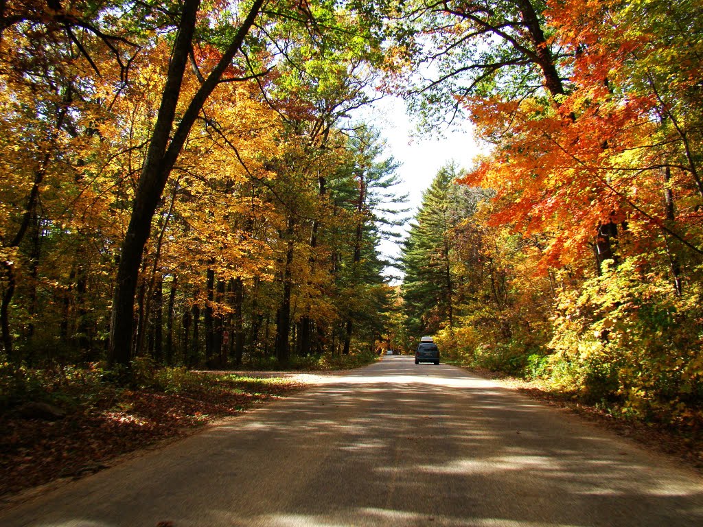 DSC07358 Road to Devil's Lake - W view by Volkan YUKSEL