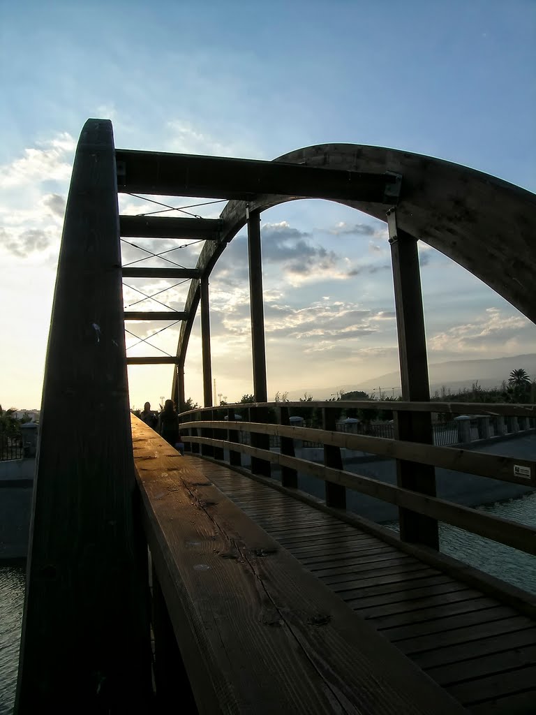 Puente del lago del parque Andarax en Almeria by Jose A. Quesada