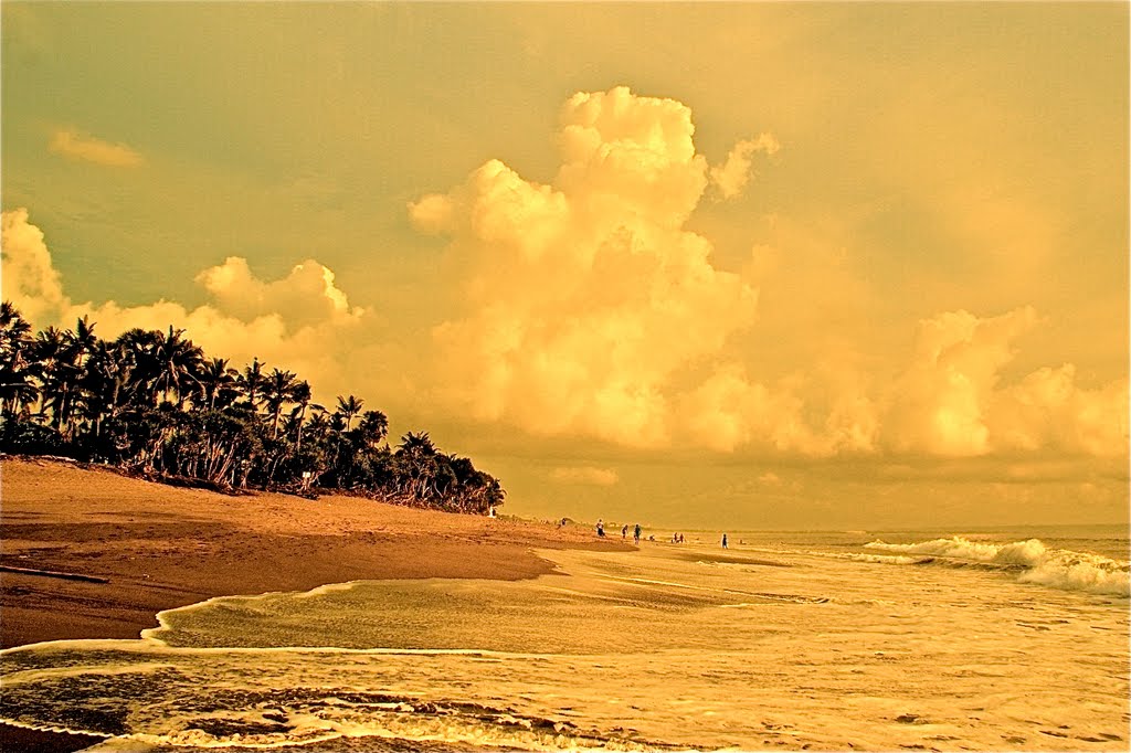 Pantai Brawa 1 by Simon Potter