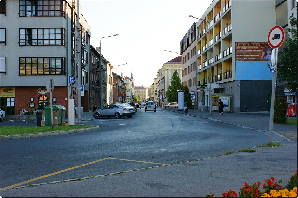 Sopron, Erzsébet utca by varga daniel