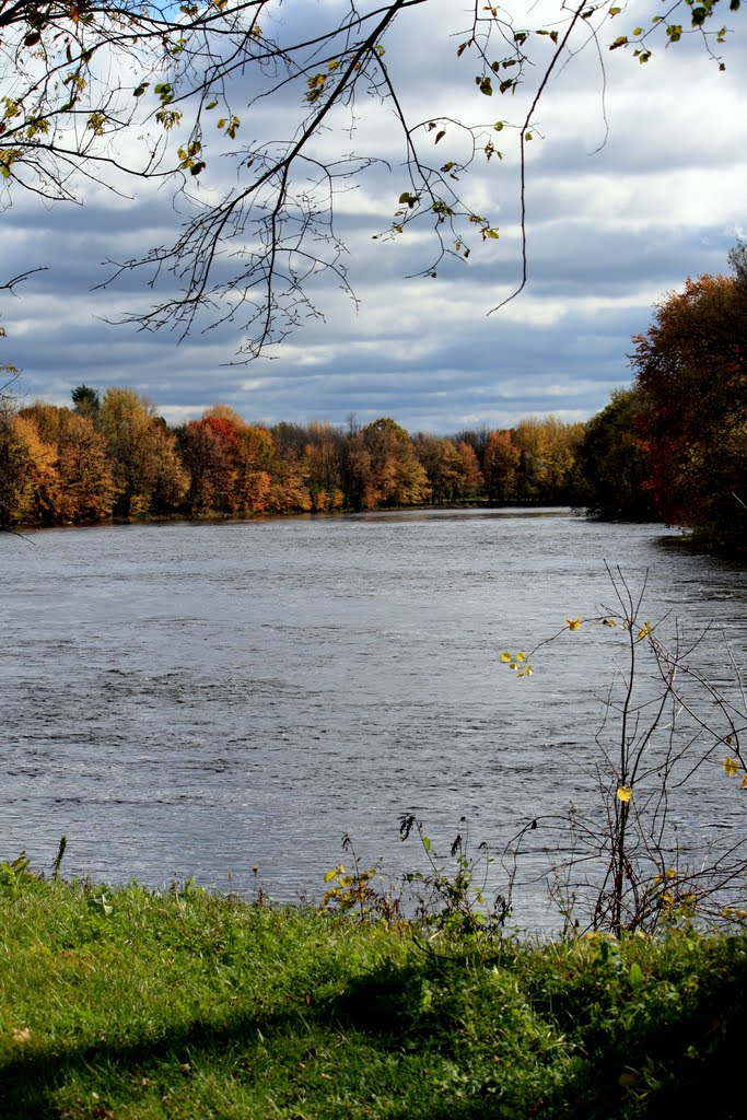 Oswegatchie River, Rensselaer Falls, NY by tacticalpepsi