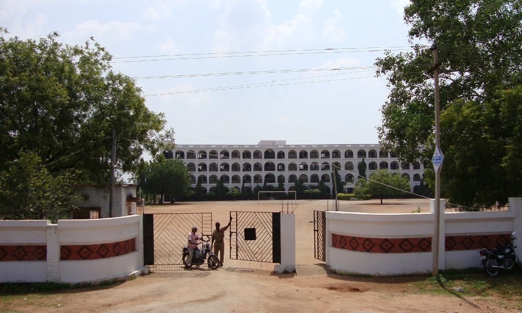 DSC05020 ரோஸ் மேரி மெட்ரிக் மேல் நிலைப்பள்ளி-Rose Mary Matric.Hr.Sec. School, Thoothukudi Main Road, VM Chatram 20091127 158 by Dhanasekaran Muthu