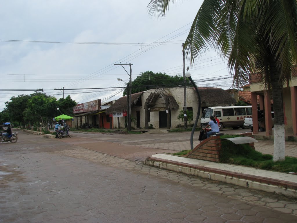 Paseando por Trinidad by Gerhard Arnsdorff