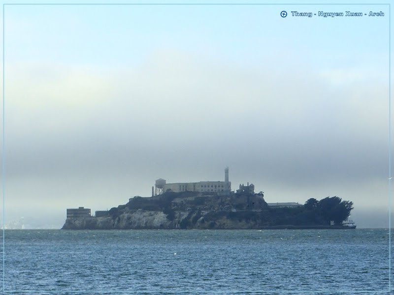 View to Alcatraz Island by Thắng Nguyễn Xuân