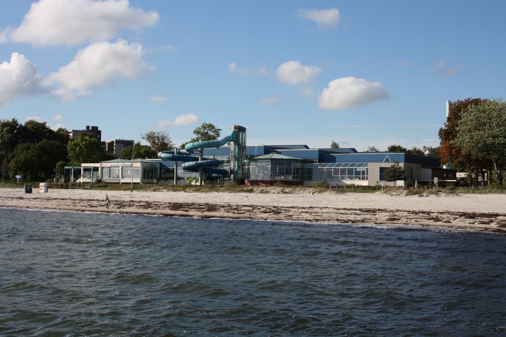 Meerwasserwellenbad - Hallenbad - Eckernförde by maexxi