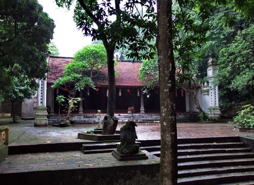 Trầm Pagoda by khoi tranduc