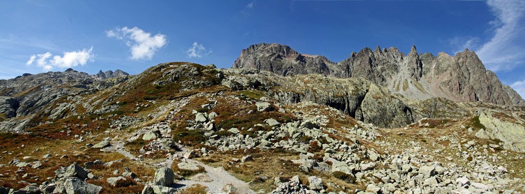 Near Lac des Chéserys by Eus Nieuwenhuizen