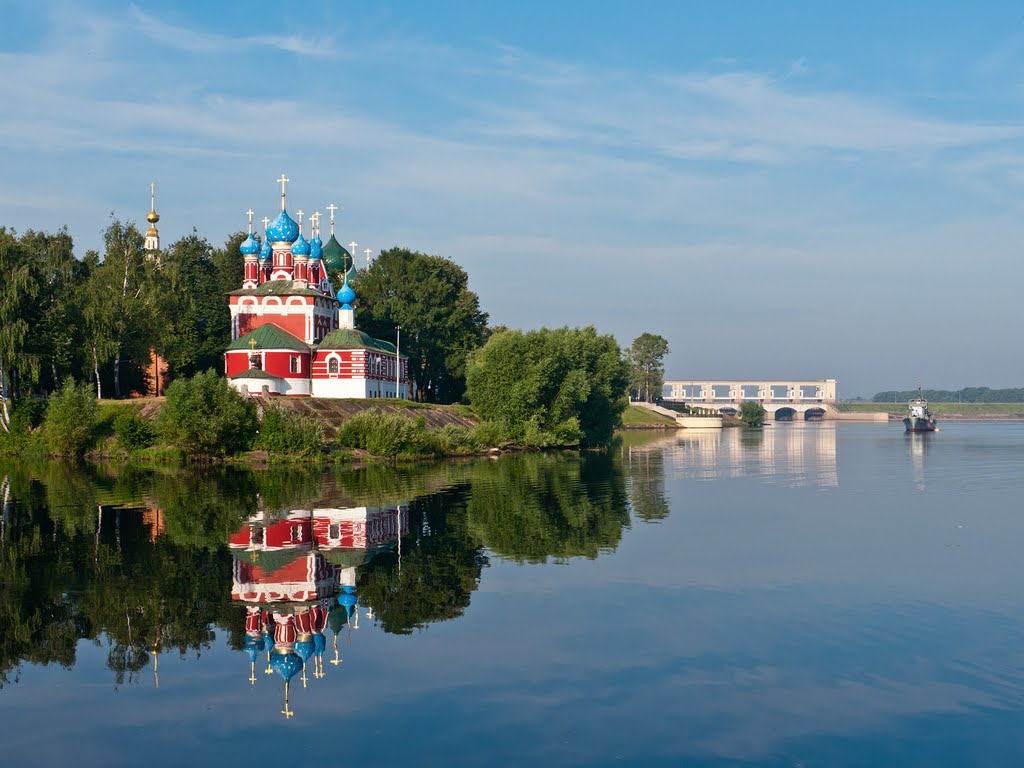 Uglich - Церковь Царевича Дмитрия на Крови, Угличская ГЭС by Aleksey Kotikov