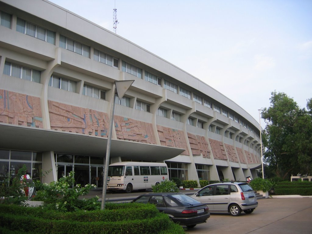 Hotel Sarakawa(Mercure) by Marc Hens