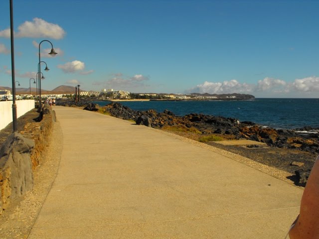 COSTA TEGUISE AV DOS COCEDEROS PLAYA JABLILLO by Tyne Decca