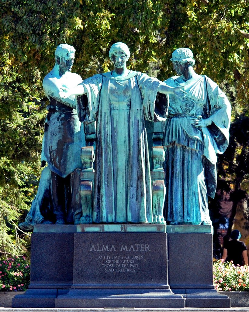 Alma Mater Statue - University of Illinois by neaveill