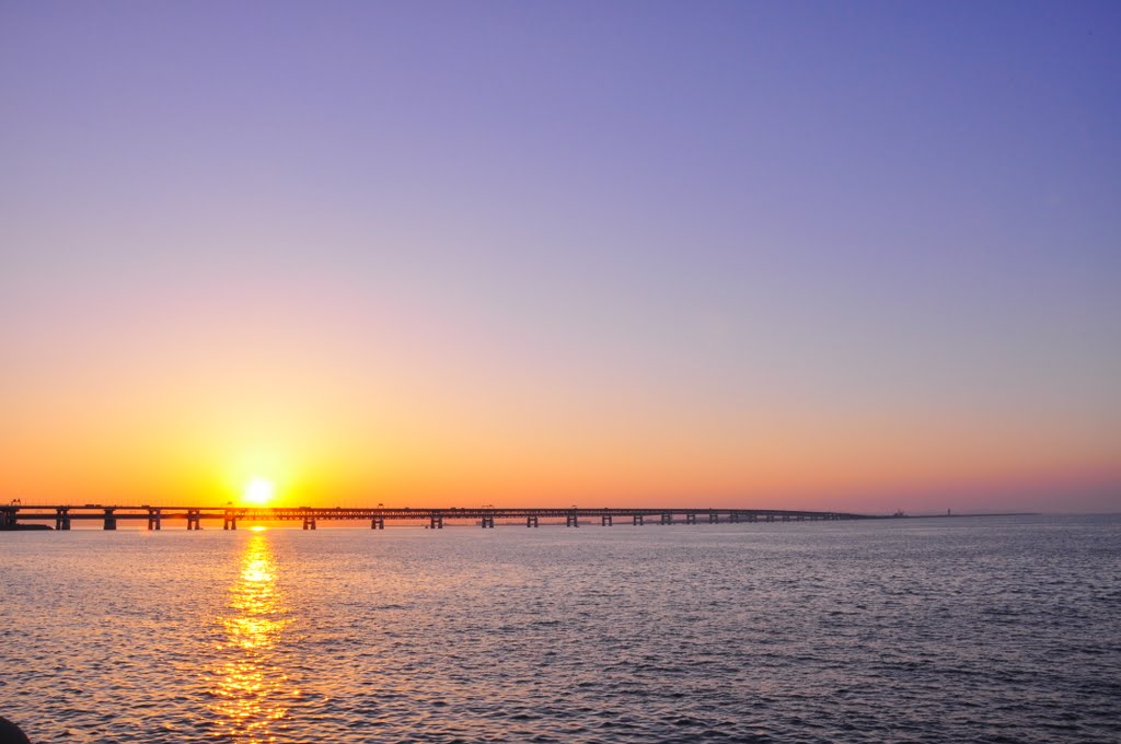 関空連絡橋 + 関西国際空港 　夕日 by aoriika