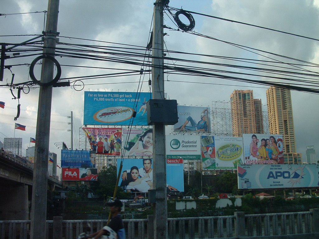 View from JP Rizal, Guadalupe by Dan Aquino