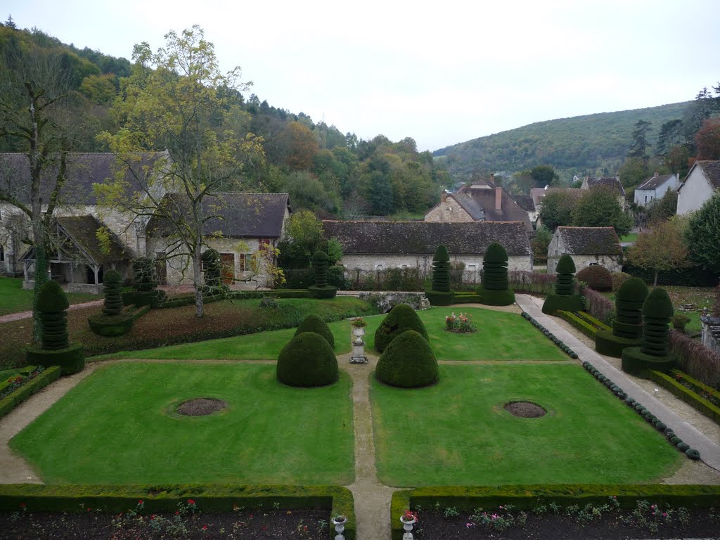 PARC DE L ABBAYE DE LA BUSSIERE SUR OUCHE by chrisbox2